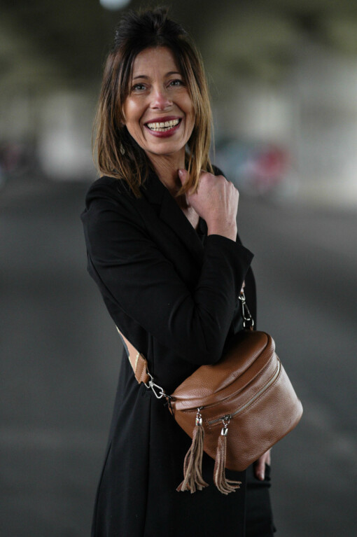 "CLAIRE" cognac T105 /  "BEATRIX" schwarz B03