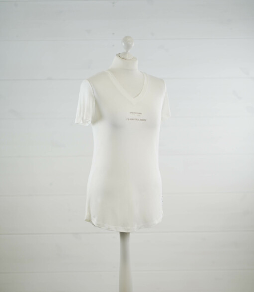 T-Shirt "ADA" off white (ER22)
