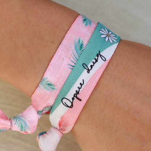 Armband " ISN`T SHE LOVELY" (AA32)