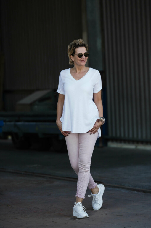 Shirt ,,EMMA" weiß (BA29) /  Jeans "ADELINA" altrosa (H05)