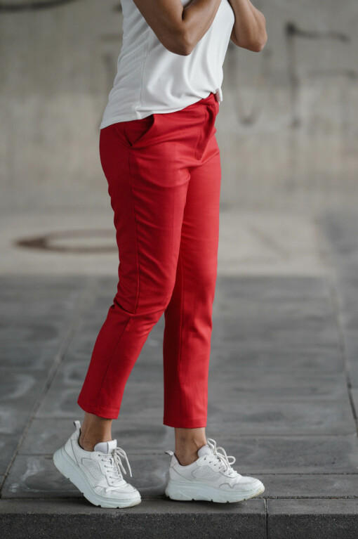 Ladies Fitted Pants “ALARA” – red poppy / Spitzen-Top “ANCONA” (DZ06)