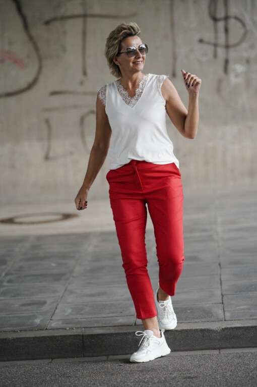 Ladies Fitted Pants “ALARA” – red poppy / Spitzen-Top “ANCONA” (DZ06)