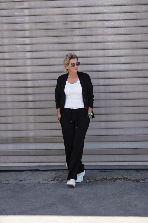 Feinstrickjacke "ILONA" schwarz (GW18) /  Feinstrickhose "DANICA" schwarz (H03)