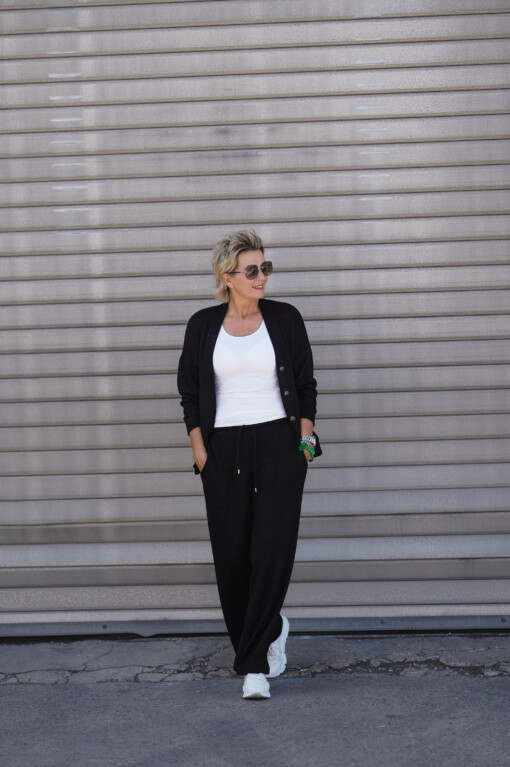 Feinstrickjacke "ILONA" schwarz (GW18) /  Feinstrickhose "DANICA" schwarz (H03)