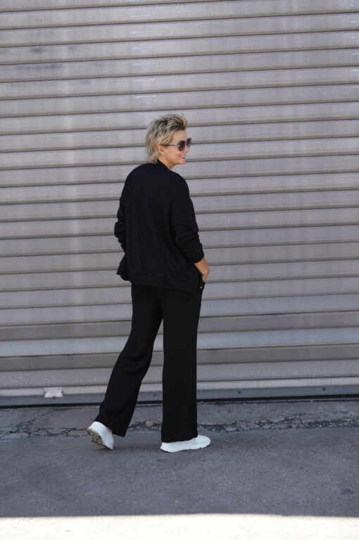 Feinstrickjacke "ILONA" schwarz (GW18) /  Feinstrickhose "DANICA" schwarz (H03)