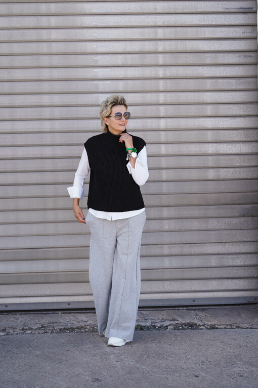 Pullunder "STEPHANIE" schwarz (GW06) / Vollelastische Hemdbluse "INGRID" (HB03) /  Palazzo Hose "WLADA" grey melange (CC05)