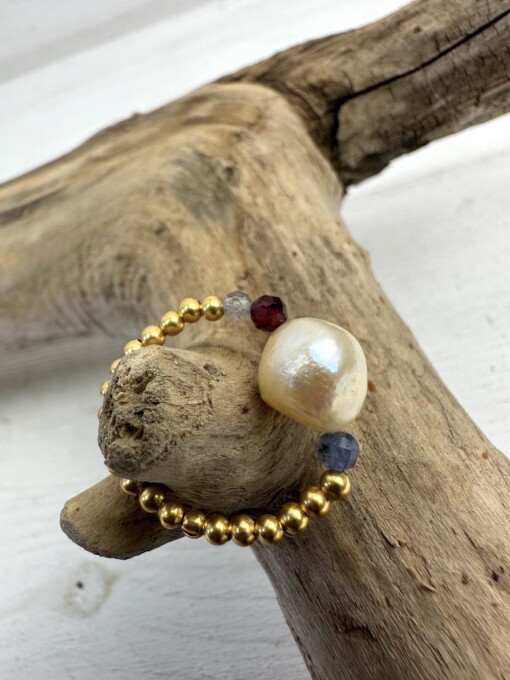 Ring "QUEEN" (IBU09)