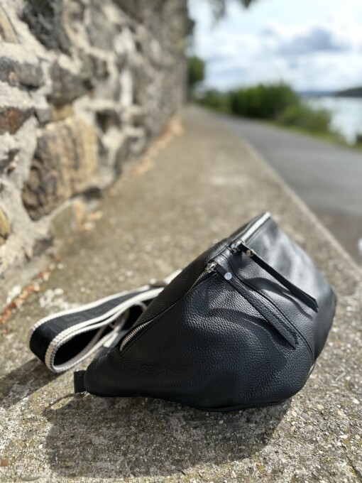 Crossbag "BONNY" schwarz/silber1 (T01)