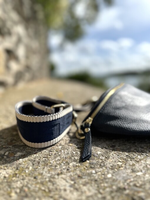 Crossbag "PAULA" dunkelblau/gold (T02)