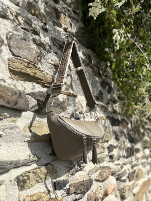 Crossbag “SALLY” nussbraun (T156)