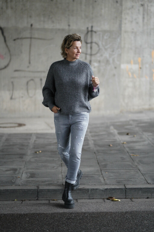 Grobstrickpullover "EILEEN" dunkelgrau (GW16) / Relaxed Fit Jeans  "LANI" - pale grey (ER21)