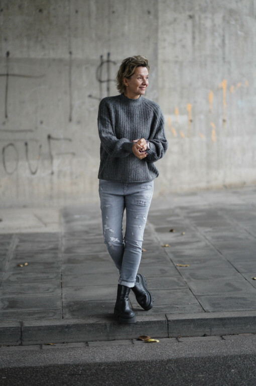 Grobstrickpullover "EILEEN" dunkelgrau (GW16) / Relaxed Fit Jeans  "LANI" - pale grey (ER21)