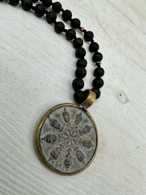 Necklace "BUDDHA-40" gold/lava (IC19)