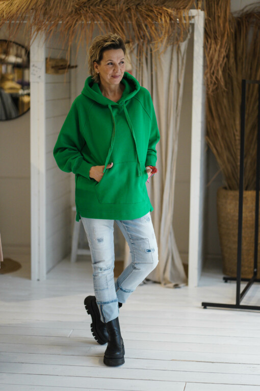 Hoodie "DAKOTA" grün (GW33)/ Jeans "SABINA" light blue (H17)