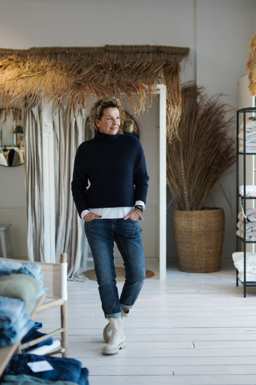 Strickpulli "SOPHIA" dunkelblau (GW14) / Boyfriend Jeans "SHYRA" dark blue (HL23)