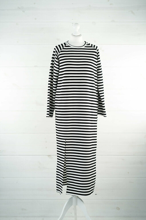Gestreiftes Langes Kleid “INARA” weiß/schwarz (GW44)