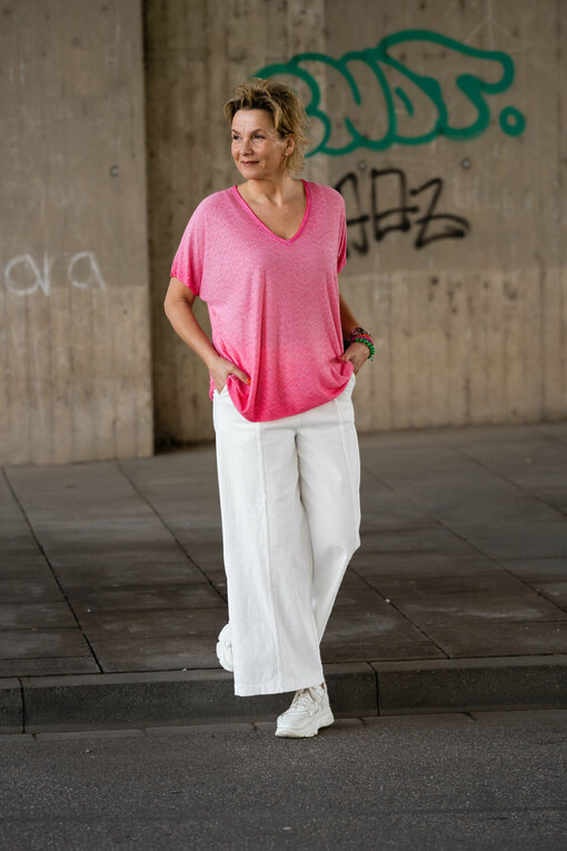 Lockeres Shirt "SUSI" pink (BA07) / Hose "ADRIANA" white (H27)