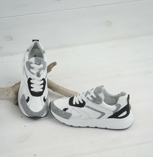 Low Sneaker "TESS" black/white (JB16)