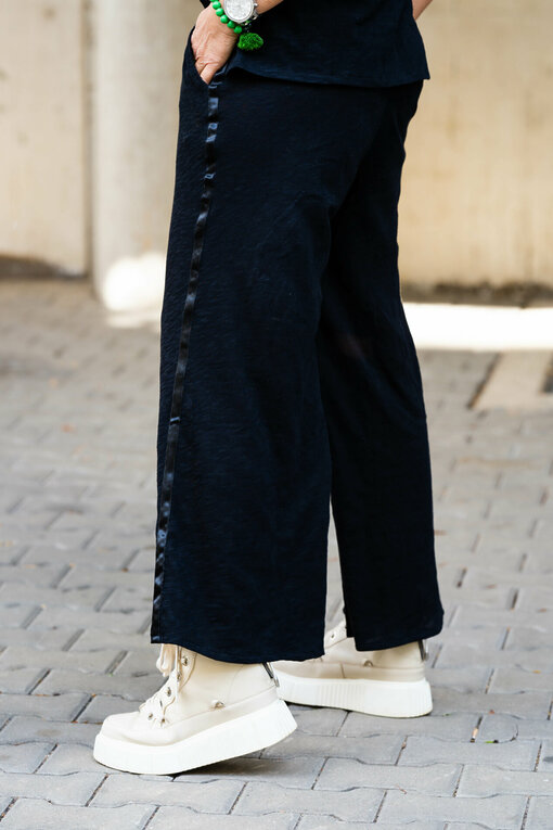 Wide Leg Pants “ALEXIS” black (10D52)