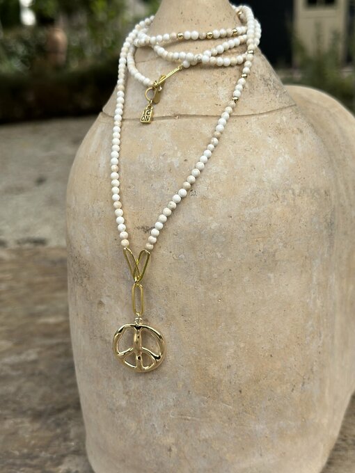 Necklace "IZA PEACE" gold (IC50)