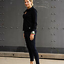 Bequeme Cargo-Pants “KARIN” black (TQ04) / Elastische Hemdbluse “REA” black (TQ02)
