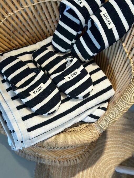 Towel Stripes “AYLIN” (10D103) / Slippers stripes “CAROLA” (10D10)