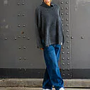Oversized Strickpullover “FANJA” black (CC07) / Wide Leg Jeans “YIBBI” dark blue (H36)