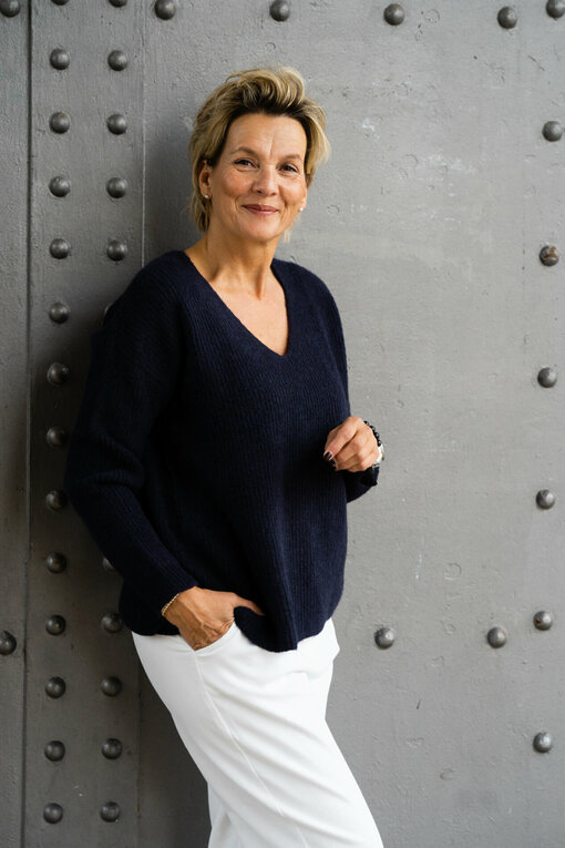 Edler Strickpullover “LINI” marine (HL47)