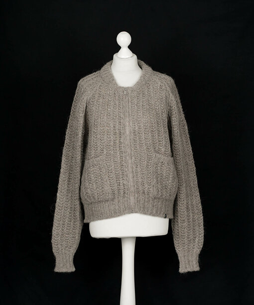 Kuscheliger Cardigan “CORDIE” maple (ER08)