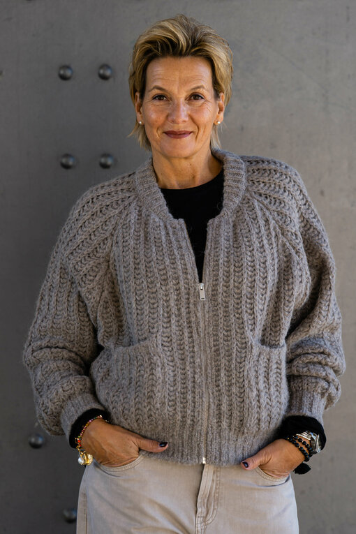 Kuscheliger Cardigan “CORDIE” maple (ER08)
