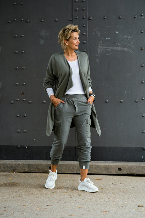 Cardigan “TATJANA” (CC18)/ Joggpants “LORNA” (CC19)