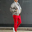 Bomberjacke “FREDERIKE” (ER30)/ Blusenshirt “TINA” (HB11)/ Joggerhose “PRISKA” rot (FJ)