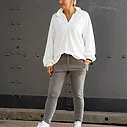Polo Sweater ” MAYLA” ecru (10D123) / Super bequeme Joggerhose “PRISKA” schlamm (FJ)