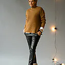 Rippenstrick Pullover “TERESA” caramel (GW235) / Lederimitat Hose “NINA” (H04)