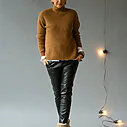 Rippenstrick Pullover “TERESA” caramel (GW235) / Lederimitat Hose “NINA” (H04)