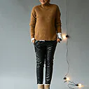 Rippenstrick Pullover “TERESA” caramel (GW235) / Lederimitat Hose “NINA” (H04)