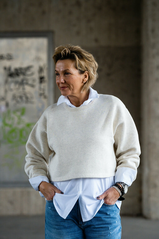 Cropped Sweater “ALICIA” soft white melee (10D46)