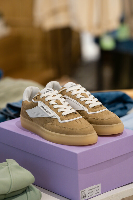 Low – Top Sneaker “KATHY” sand/white (CPH19)