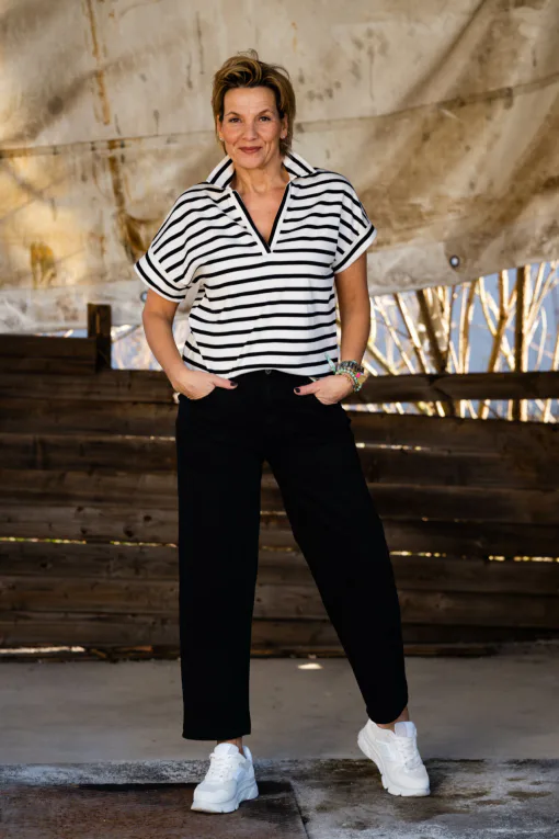 Streifenshirt “VENETIA” ecru/ black (HL29) / O-Shape Jeans “VIRGINIA” schwarz (H51)