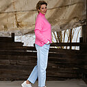 Kuscheliger Strickpullover “FRANCIS” bubblegum (GW208) / Coole O-Shape Jeans “MALOU” (H55)