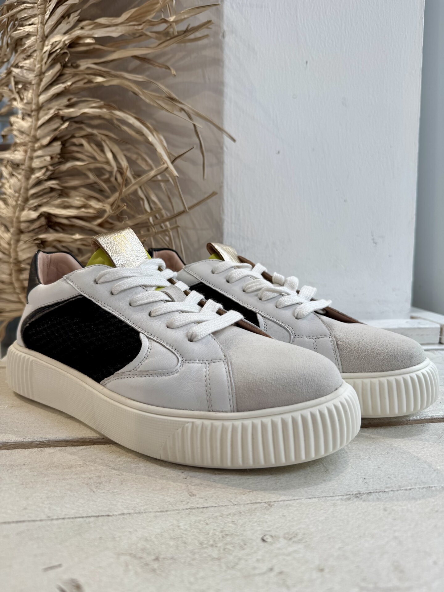 Low Sneaker “OTIS” – weiß/schwarz (CR12)