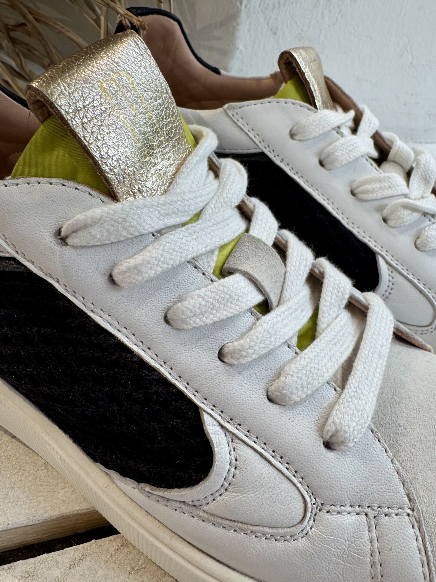 Low Sneaker “OTIS” – weiß/schwarz (CR12)