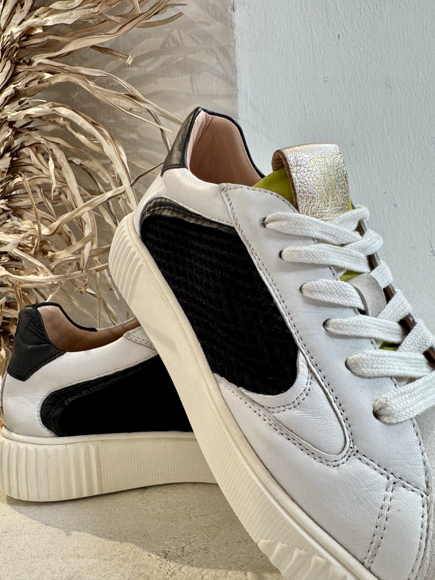 Low Sneaker “OTIS” – weiß/schwarz (CR12)