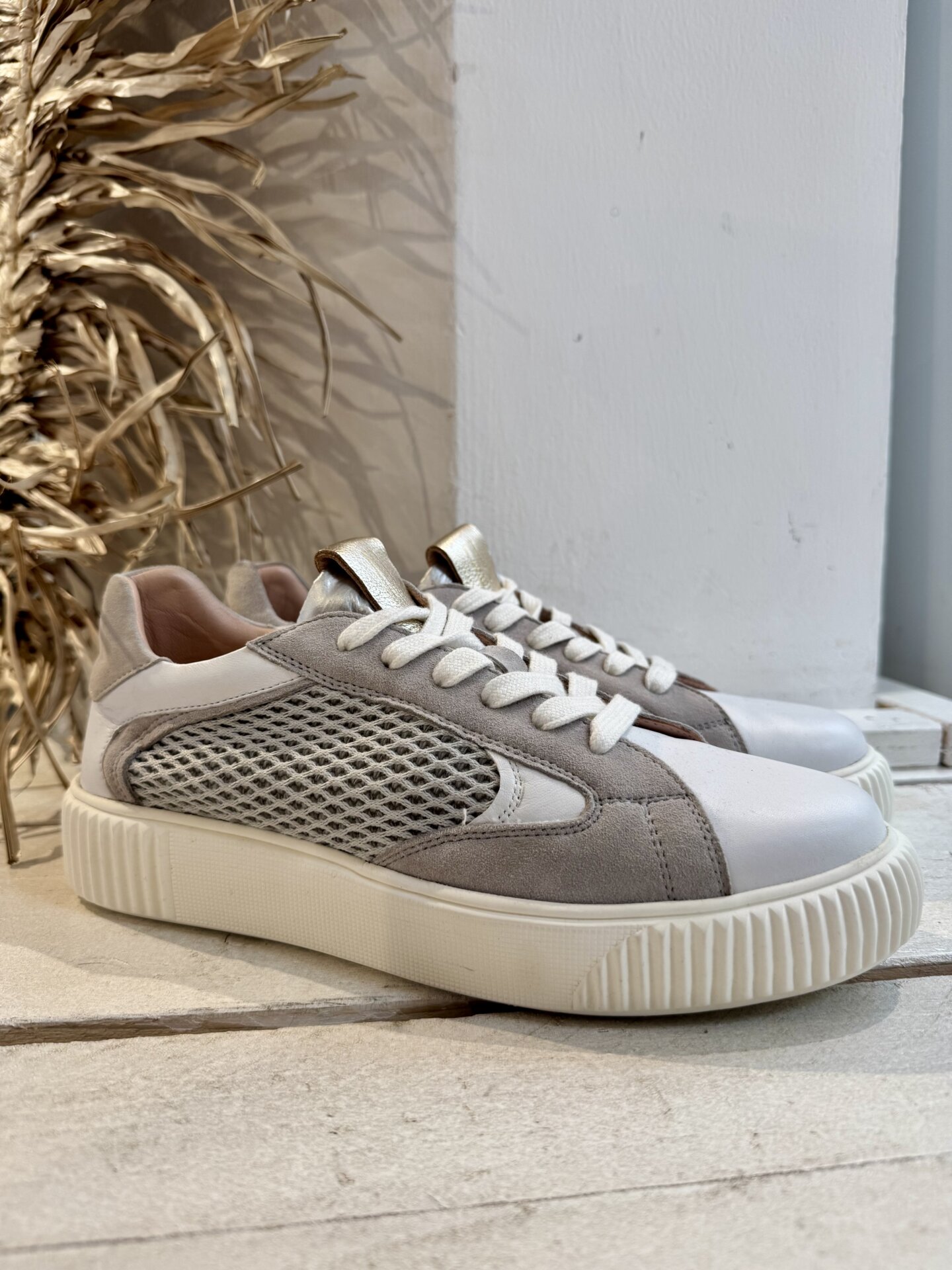 Sneaker Low “OTIS” grau/weiß (CR11)