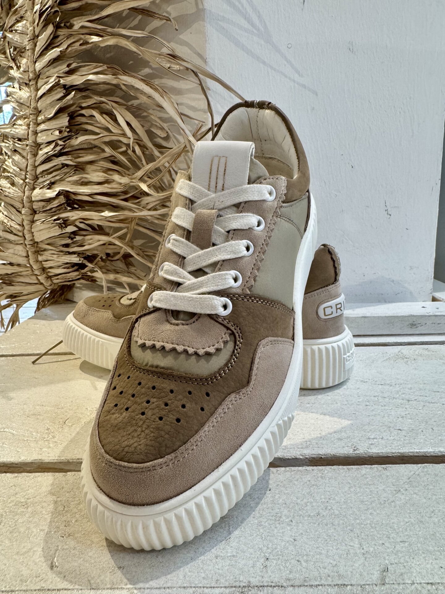 Sneaker “MAURA” taupe (CR02)