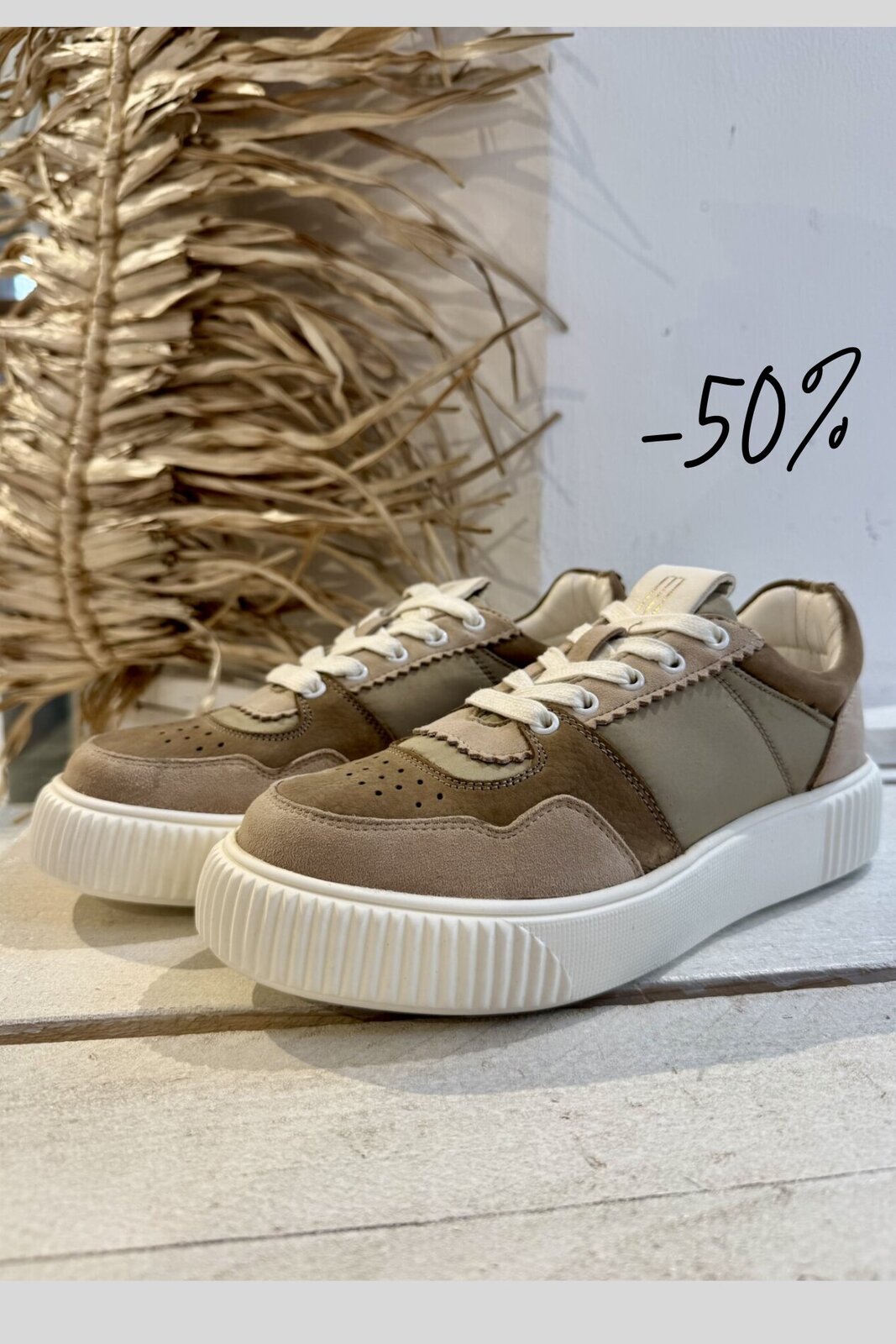 Sneaker “MAURA” taupe (CR02)