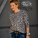 Leo Shirt “JAYDE” (GW19) /Jeans “LEONA” – queen blue (ER06) / Ledergürtel ohne Schließe (UJ01)/ Gürtelschließen (UJ02)