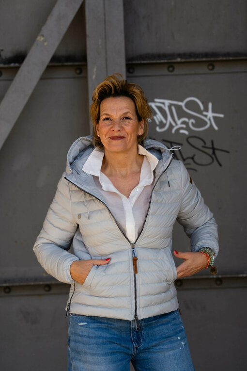 Edle Daunenjacke “ADRIANA” light grey blue (MSC15)