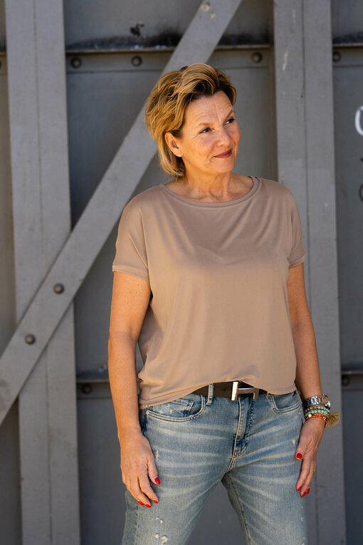 Shirt “NOMENA” sand (BA24)