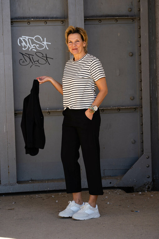 Gestreiftes Shirt “HAILEY” (10D83)/Culotte-Hose “ANITA” schwarz(H12)